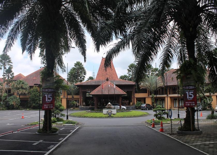 Central Java Salatiga Property entrance