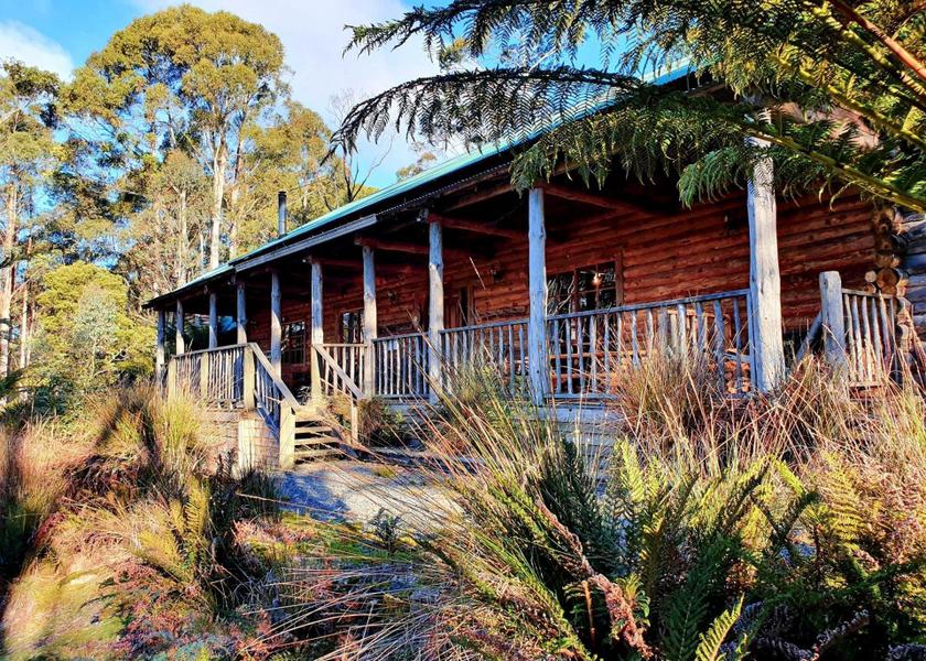 Tasmania Moina bar/lounge