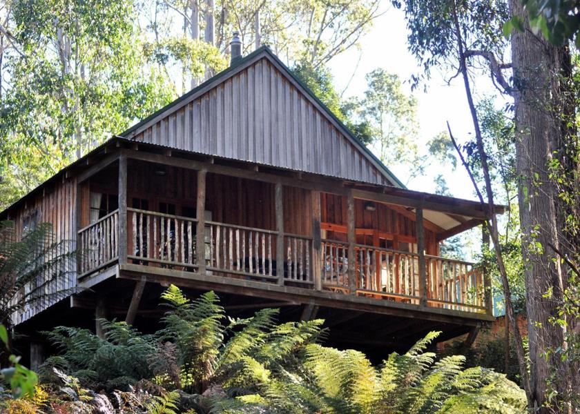 Tasmania Moina exterior view