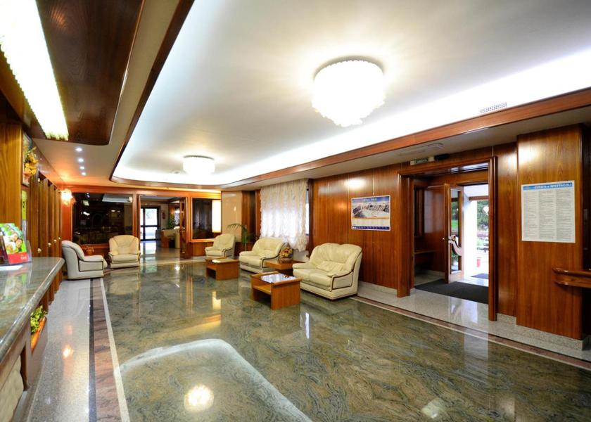 Abruzzo Rocca di Mezzo Lobby