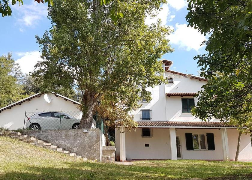 Abruzzo Teramo entrance