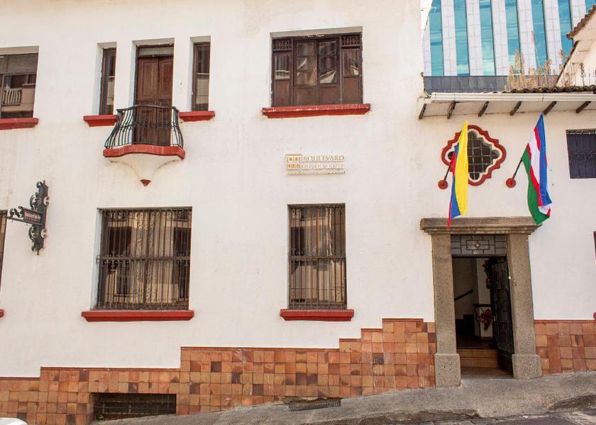 Valle del Cauca Cali entrance