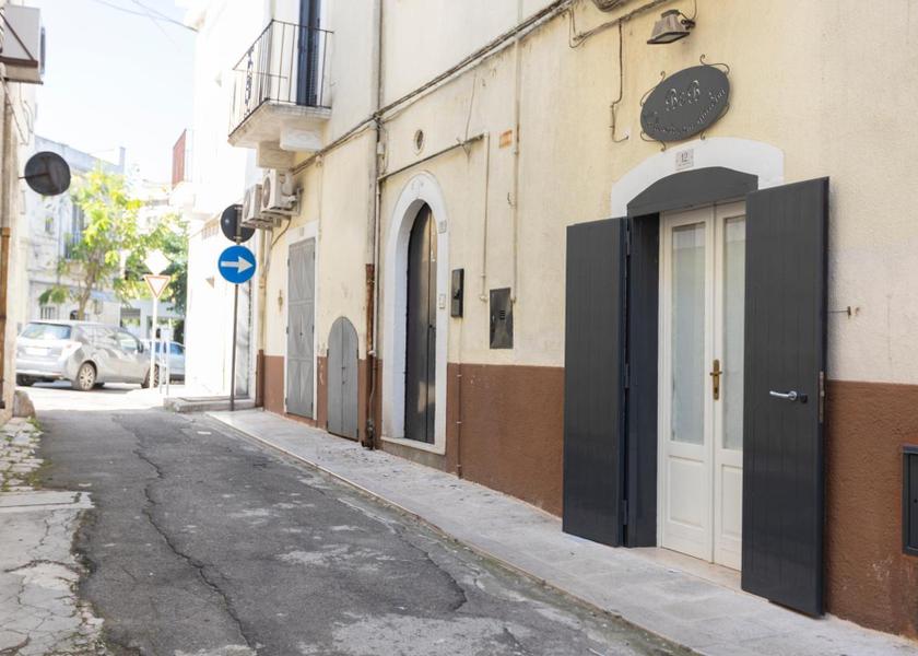 Puglia Santeramo in Colle entrance