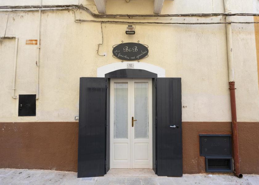 Puglia Santeramo in Colle entrance