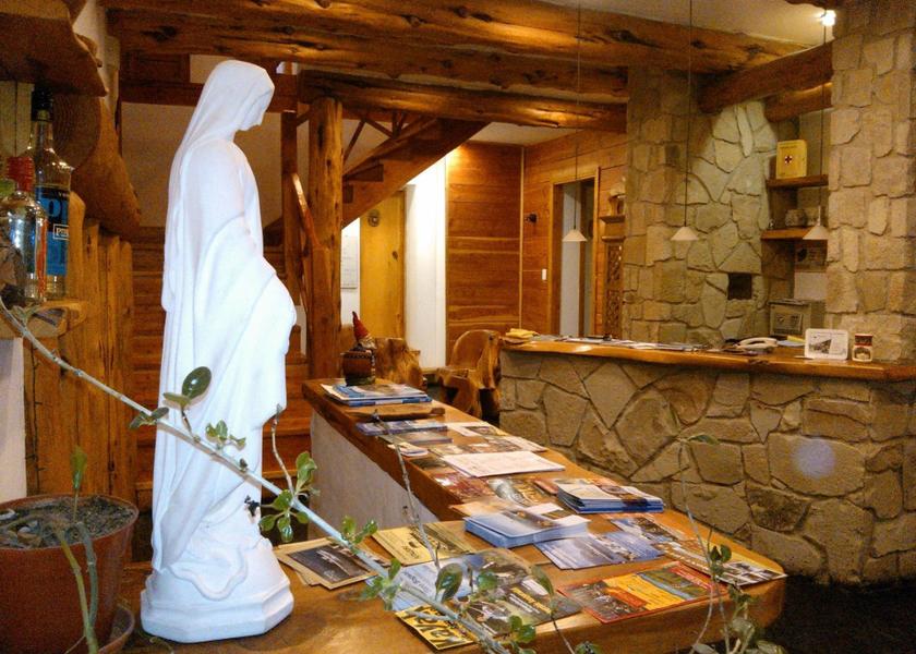 Neuquén Villa La Angostura lobby