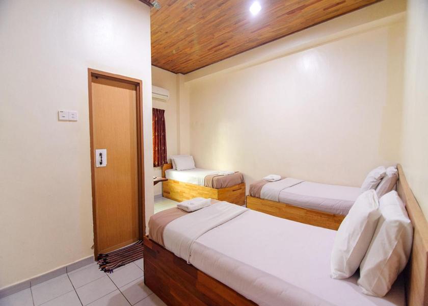 Negeri Sembilan tampin Triple Room