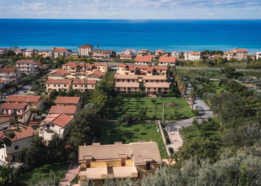Calabria Longobardi exterior view
