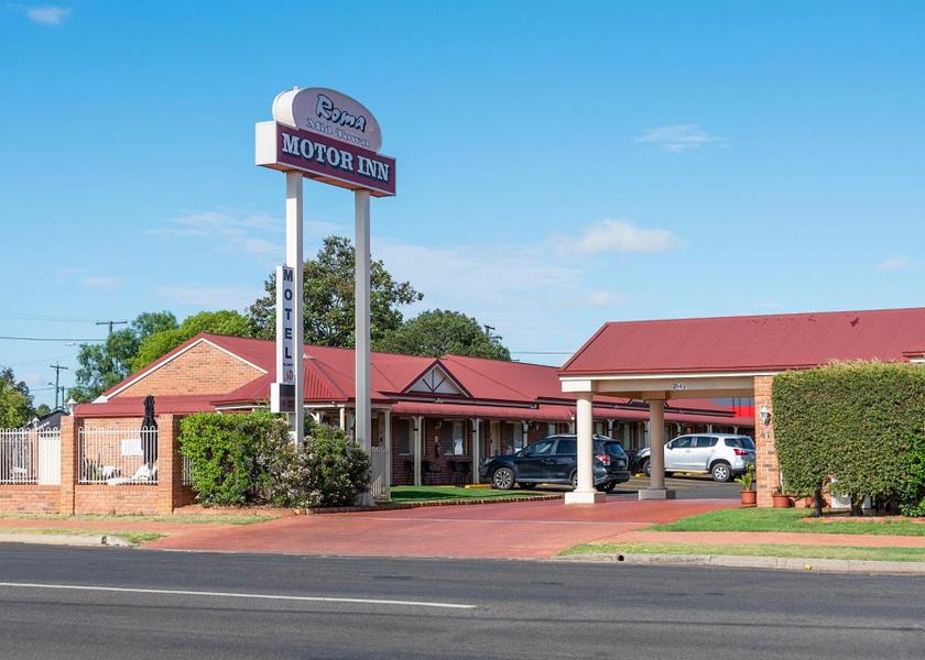 Queensland Roma Exterior view