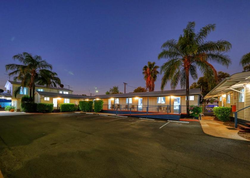 Queensland Roma Hotel Exterior
