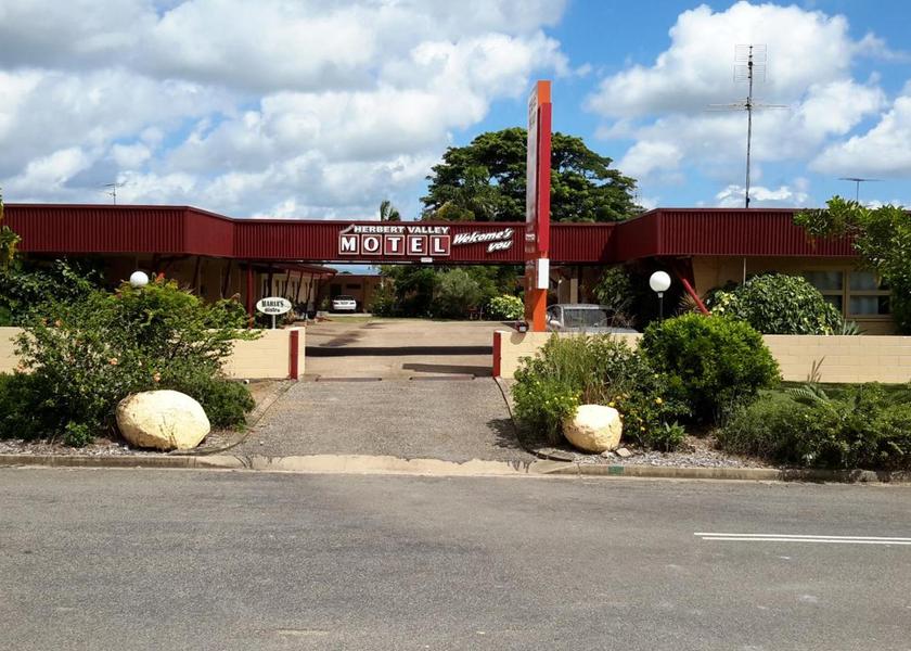 Hinchinbrook Shire Ingham Entrance