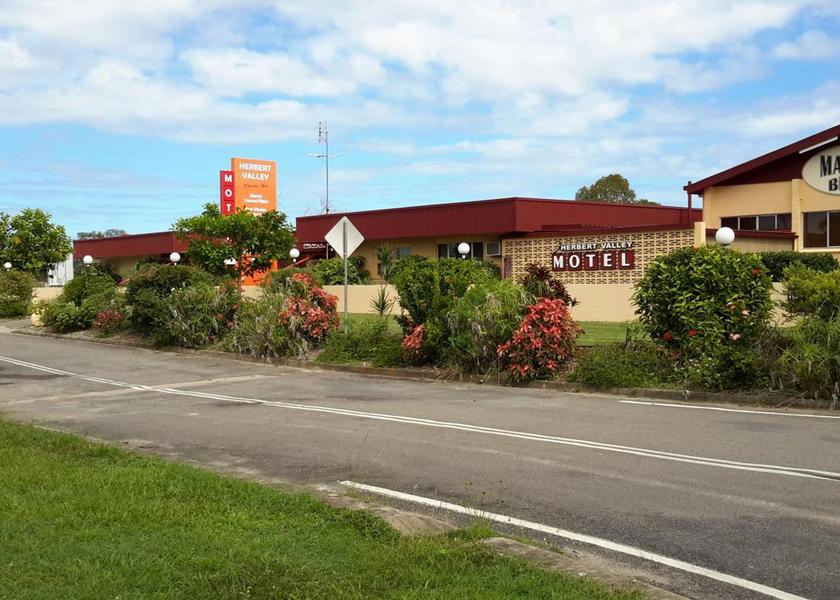 Hinchinbrook Shire Ingham Entrance