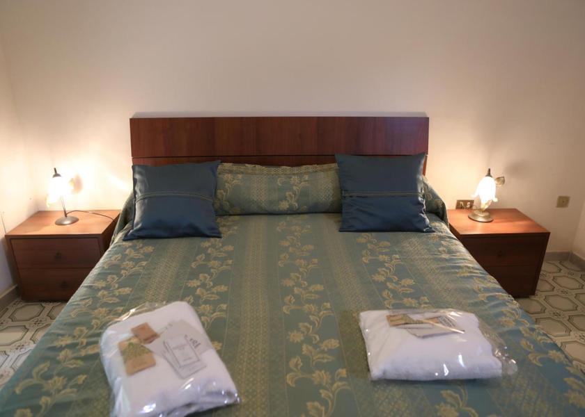 Campania Caiazzo guestroom