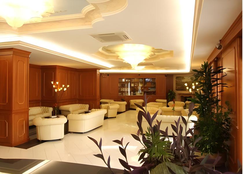 Campania Capua lobby