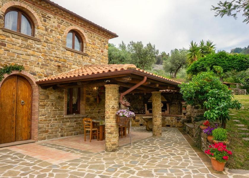 Campania Laureana Cilento entrance