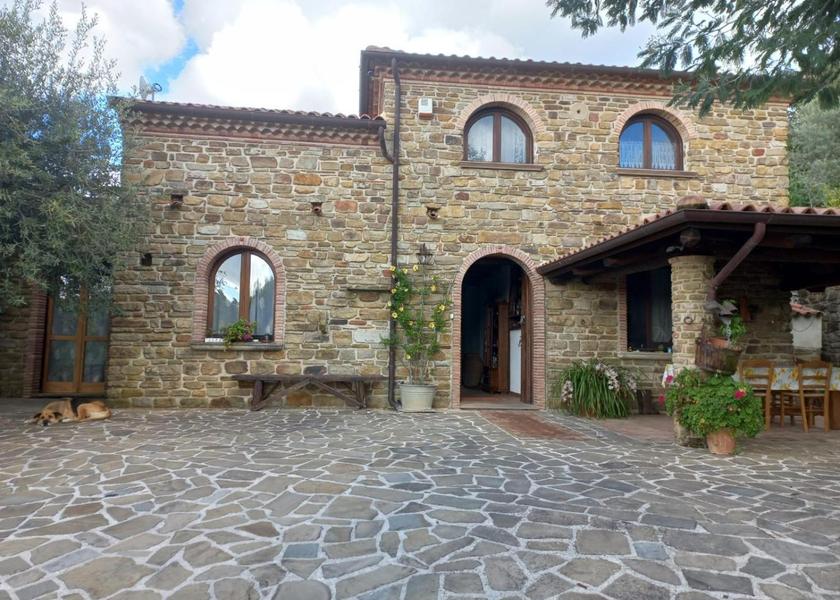 Campania Laureana Cilento exterior view