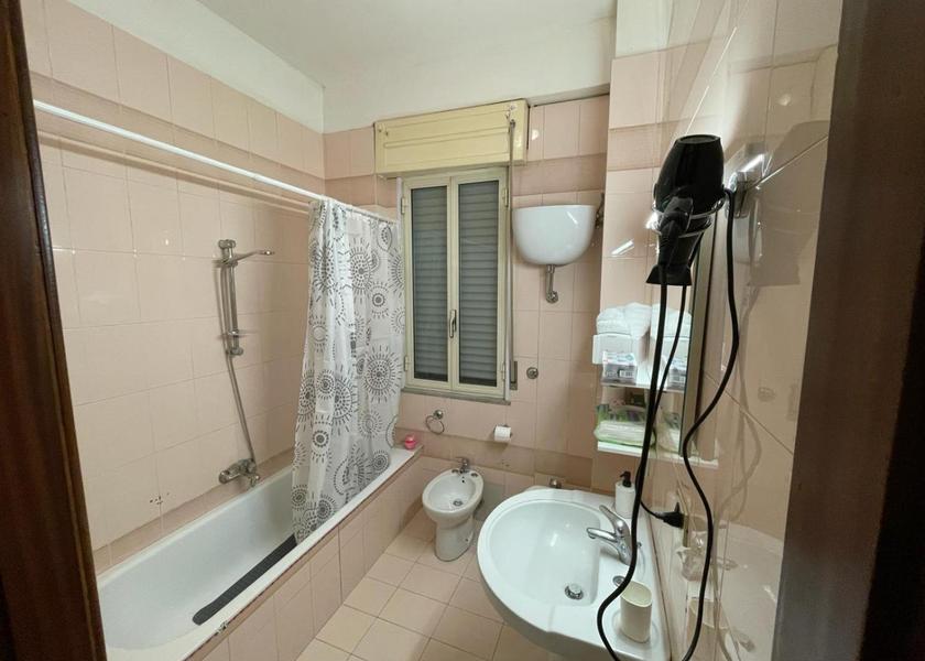 Campania Marcianise Double Room with Private Bathroom