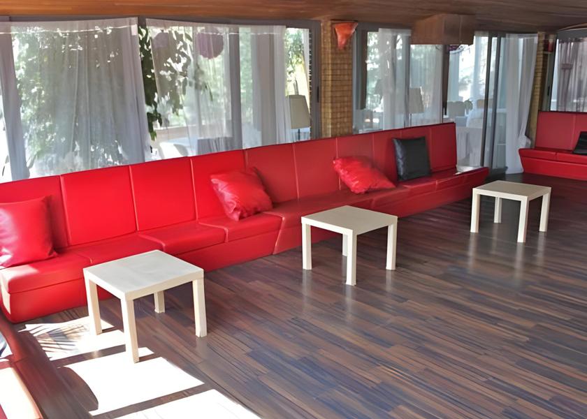 Campania Portici lobby