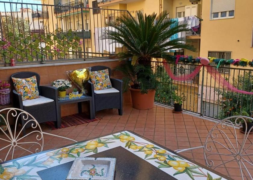 Campania Portici balcony/terrace