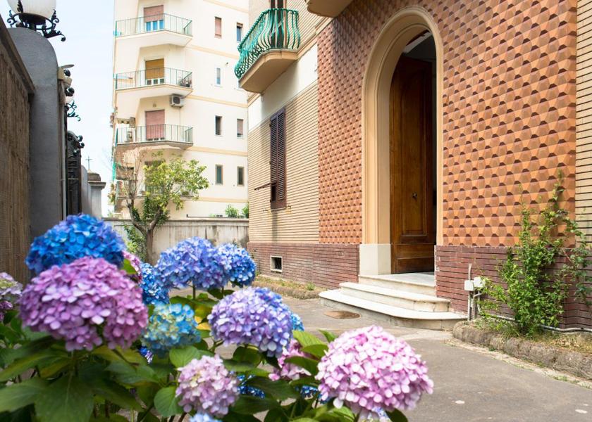 Campania Portici entrance