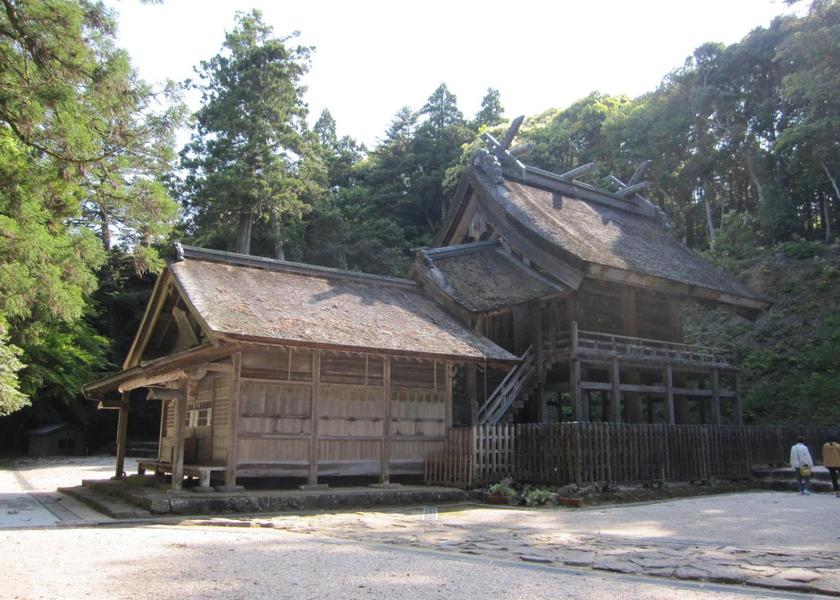 nearby attraction