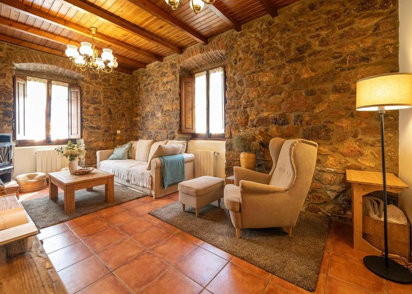 Asturias Carreno shared lounge/tv area