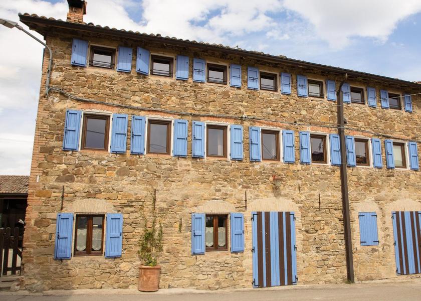 Emilia-Romagna Canossa exterior view