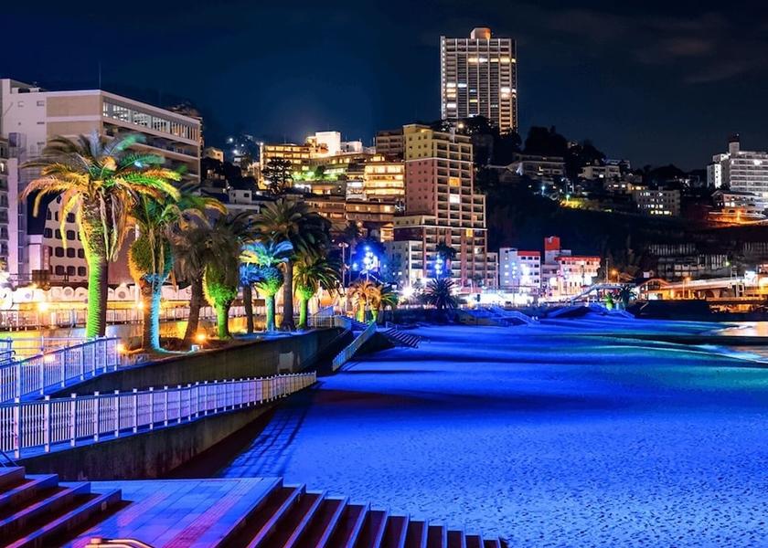 Shizuoka Atami Beach
