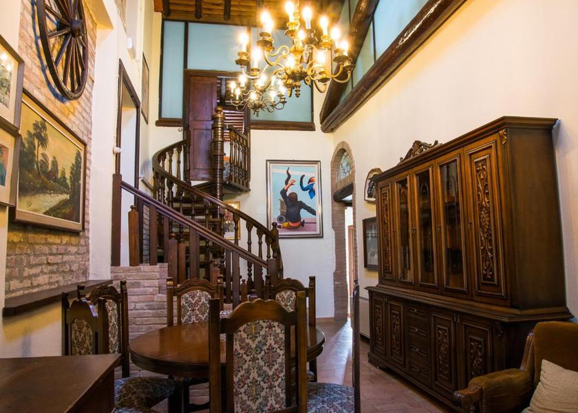 Emilia-Romagna Gattatico shared lounge/tv area