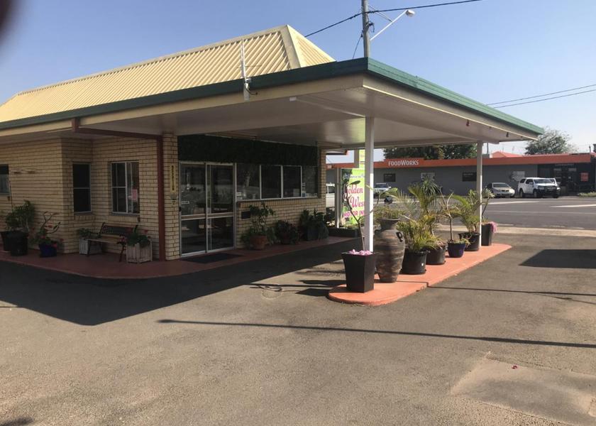Queensland Miles exterior view