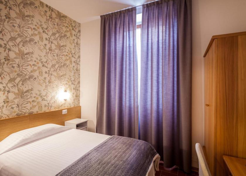 Marche Mondavio Small Double Room