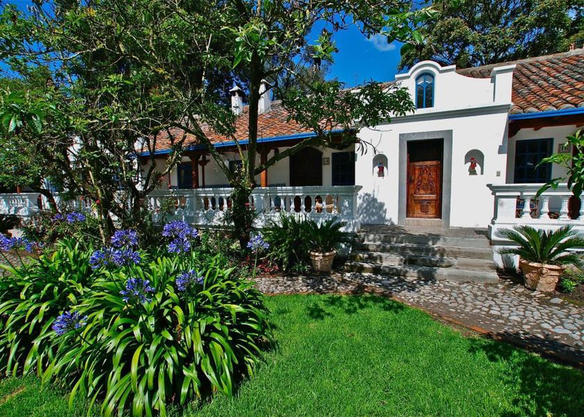 Imbabura Otavalo entrance