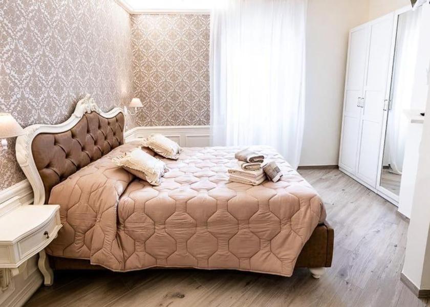 Marche Urbania Double Room with Private Bathroom