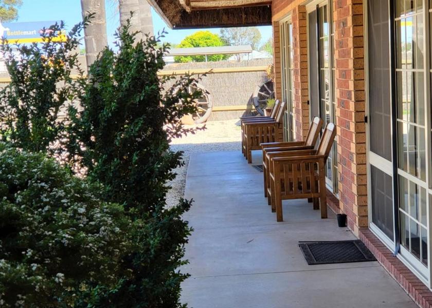 Queensland Charlton entrance