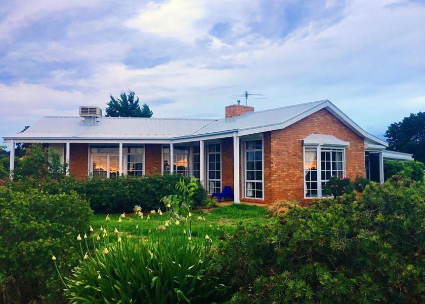 Victoria Melton exterior view