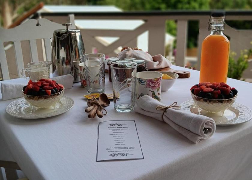 Victoria Noojee food and beverages