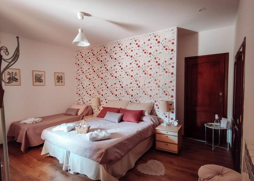 Lazio Arce Triple Room with Private Bathroom