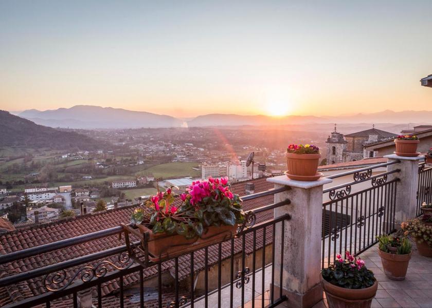 Lazio Arce balcony/terrace