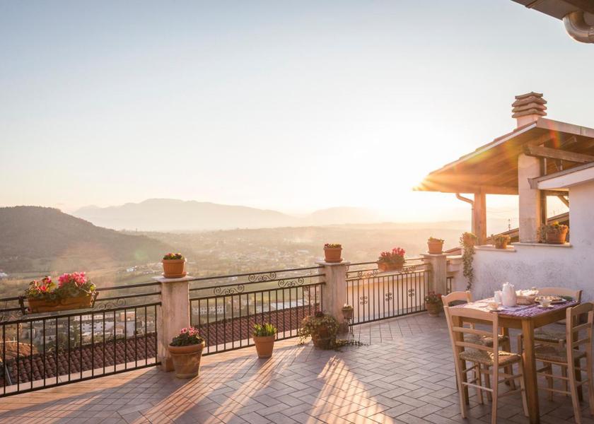 Lazio Arce balcony/terrace