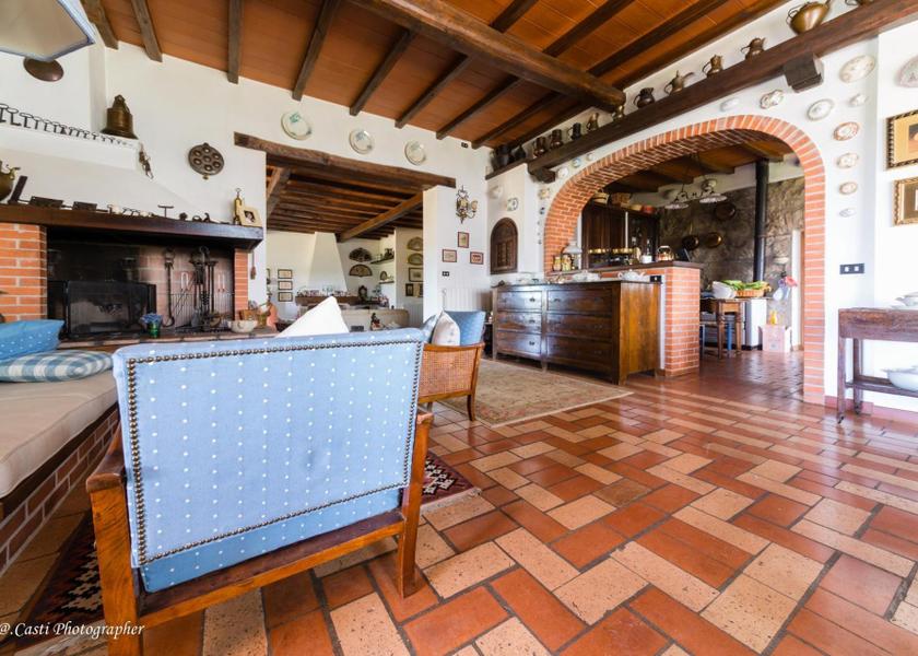 shared lounge/tv area