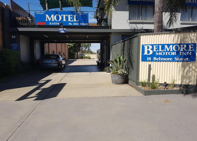 Victoria Yarrawonga Entrance