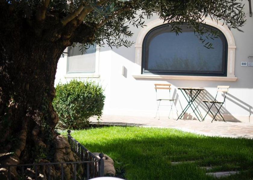 Lazio Monte Porzio Catone garden