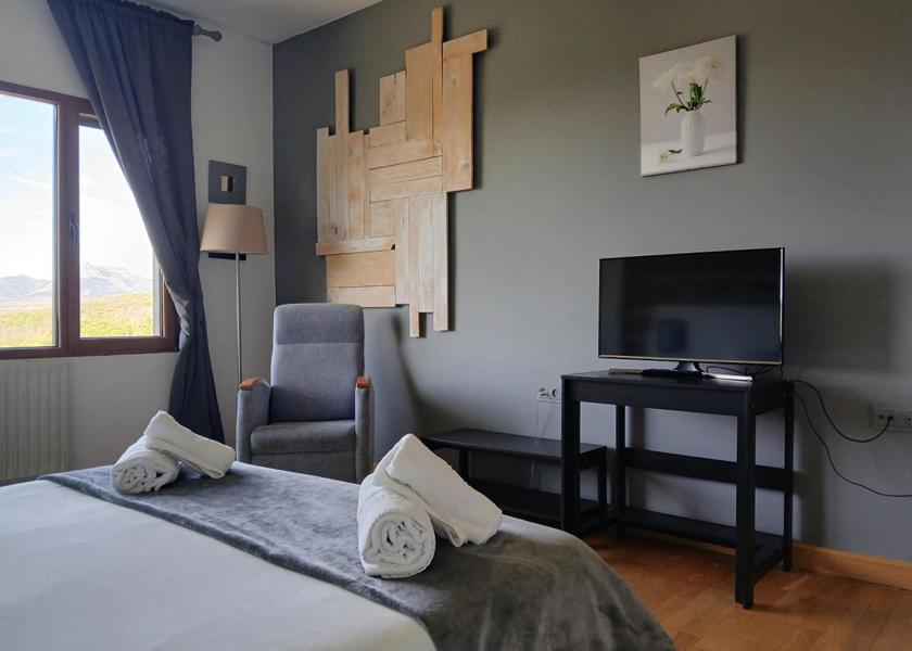 Castile and León San Miguel del Robledo Deluxe Double or Twin Room with Mountain View
