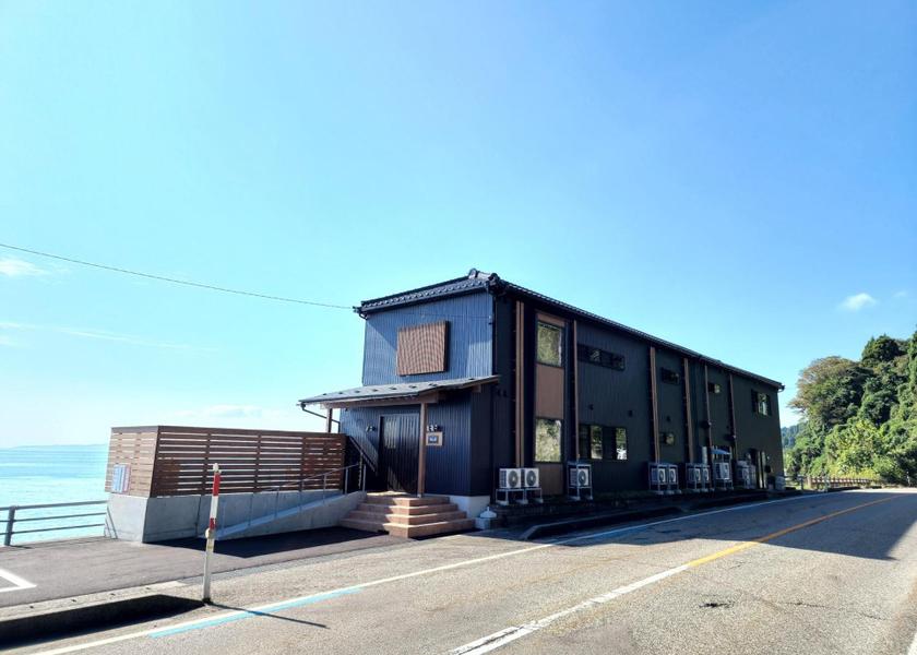 Toyama Himi exterior view