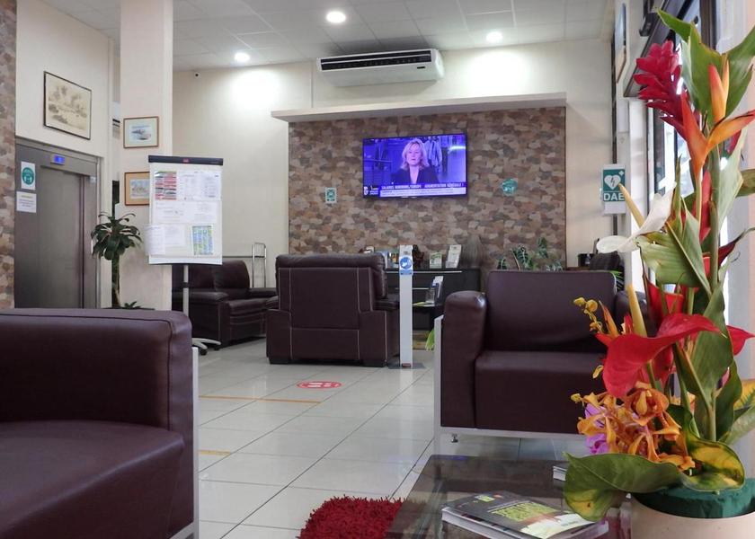 shared lounge/tv area