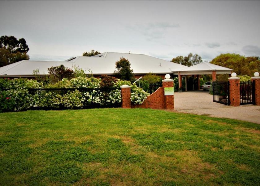 Victoria Rutherglen exterior view