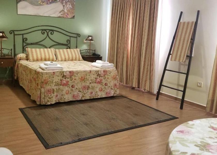 Castile and León Piedralaves Deluxe Queen Room