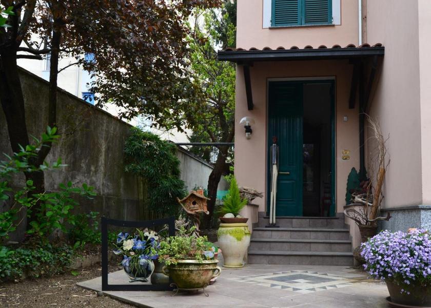 Liguria Cairo Montenotte garden