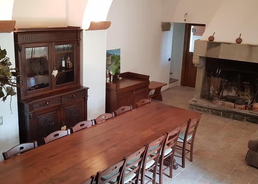 shared lounge/tv area