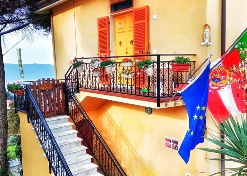 Tuscany Fosdinovo balcony/terrace
