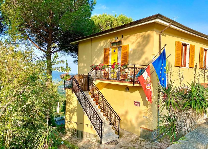 Tuscany Fosdinovo balcony/terrace